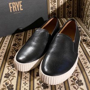 FRYE Camille Leather Slip On Sneaker